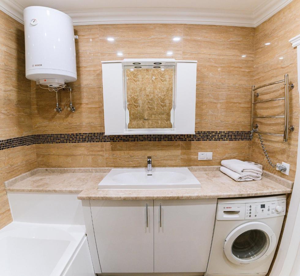 Apartmán Luxury For Business & Pleasure Royal 2 Kyjev Exteriér fotografie
