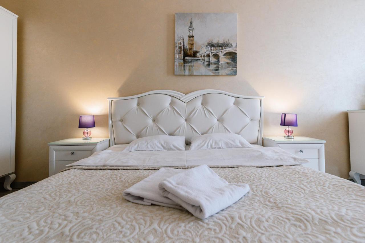 Apartmán Luxury For Business & Pleasure Royal 2 Kyjev Exteriér fotografie