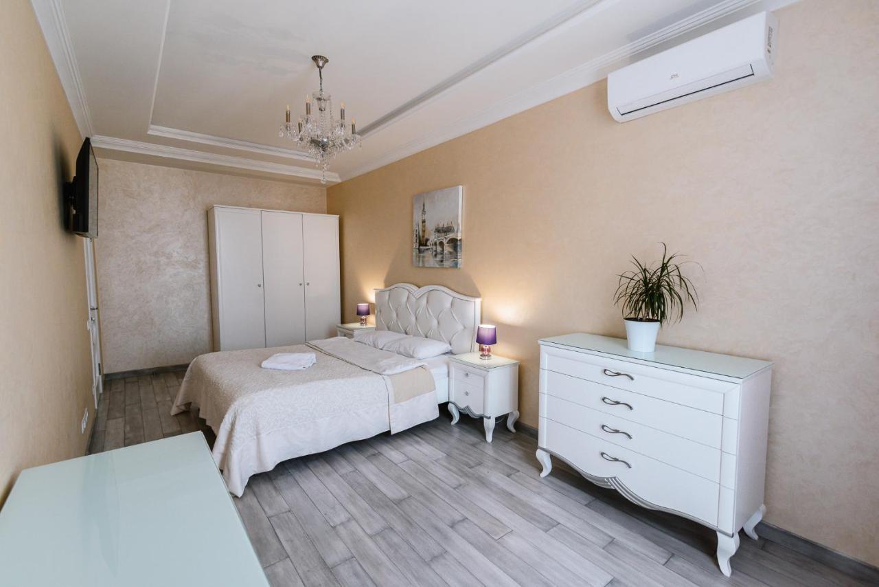Apartmán Luxury For Business & Pleasure Royal 2 Kyjev Exteriér fotografie